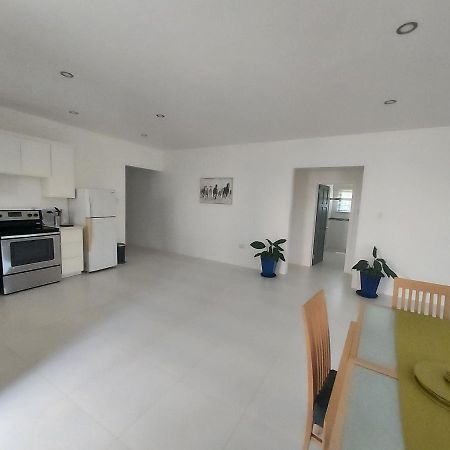 אוצ'ו ריוס The Willow Apartment מראה חיצוני תמונה