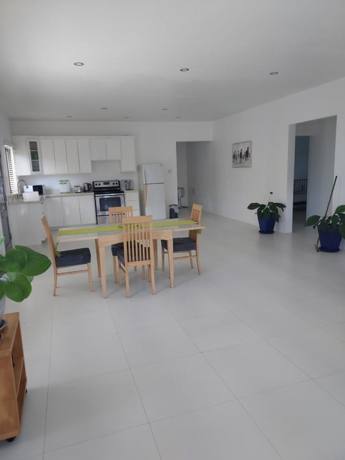 אוצ'ו ריוס The Willow Apartment מראה חיצוני תמונה